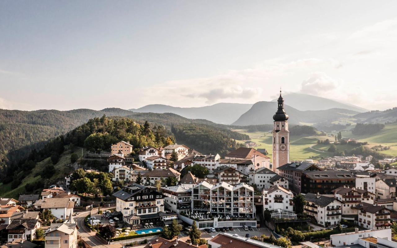 Hotel Cavallino D'Oro Bed&Breakfast Castelrotto Esterno foto