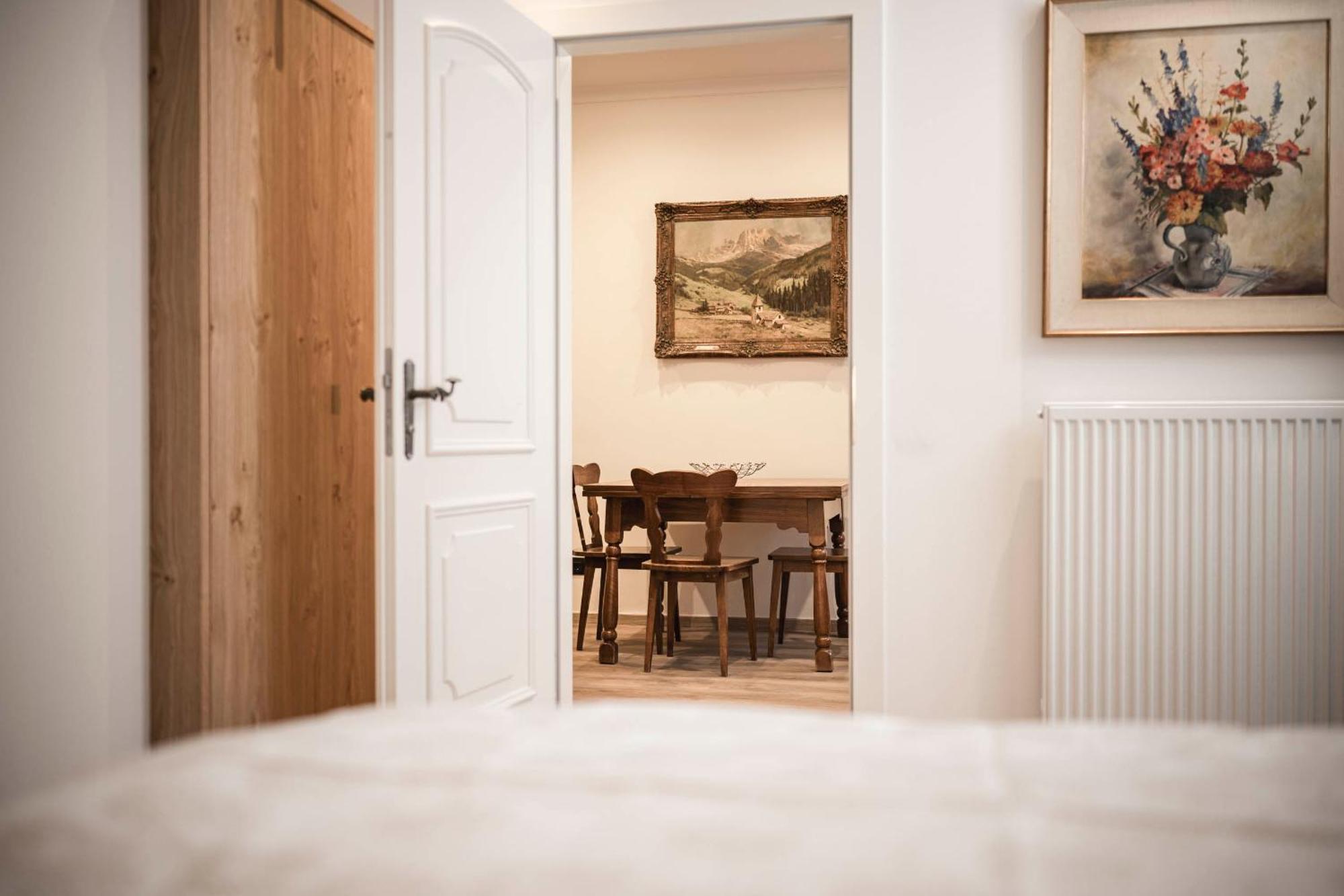 Hotel Cavallino D'Oro Bed&Breakfast Castelrotto Esterno foto