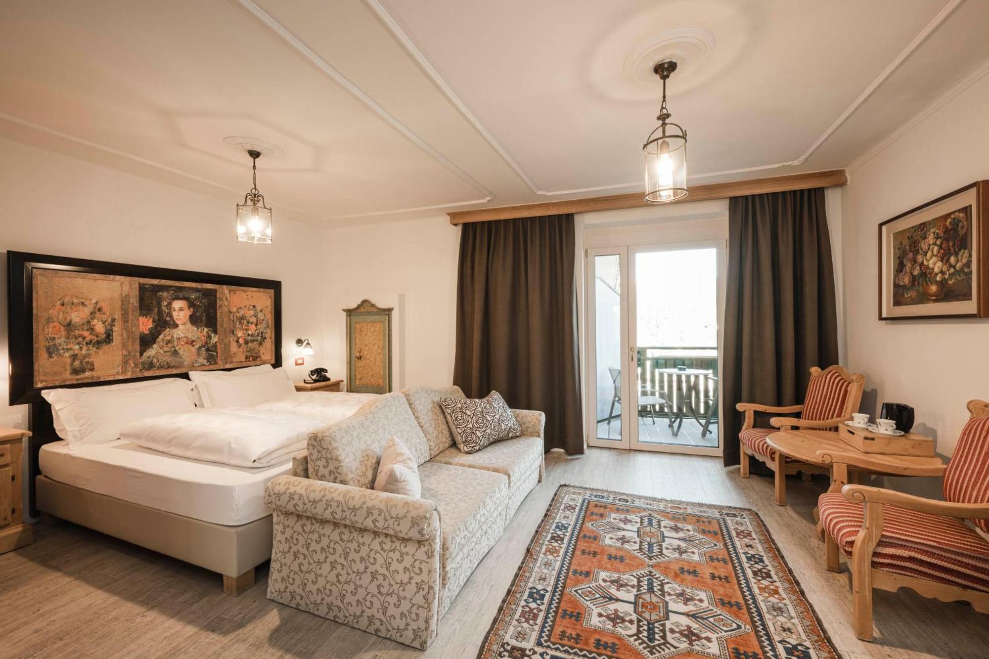 Hotel Cavallino D'Oro Bed&Breakfast Castelrotto Esterno foto