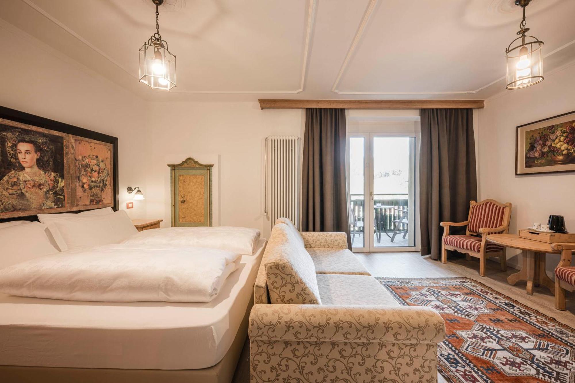 Hotel Cavallino D'Oro Bed&Breakfast Castelrotto Esterno foto