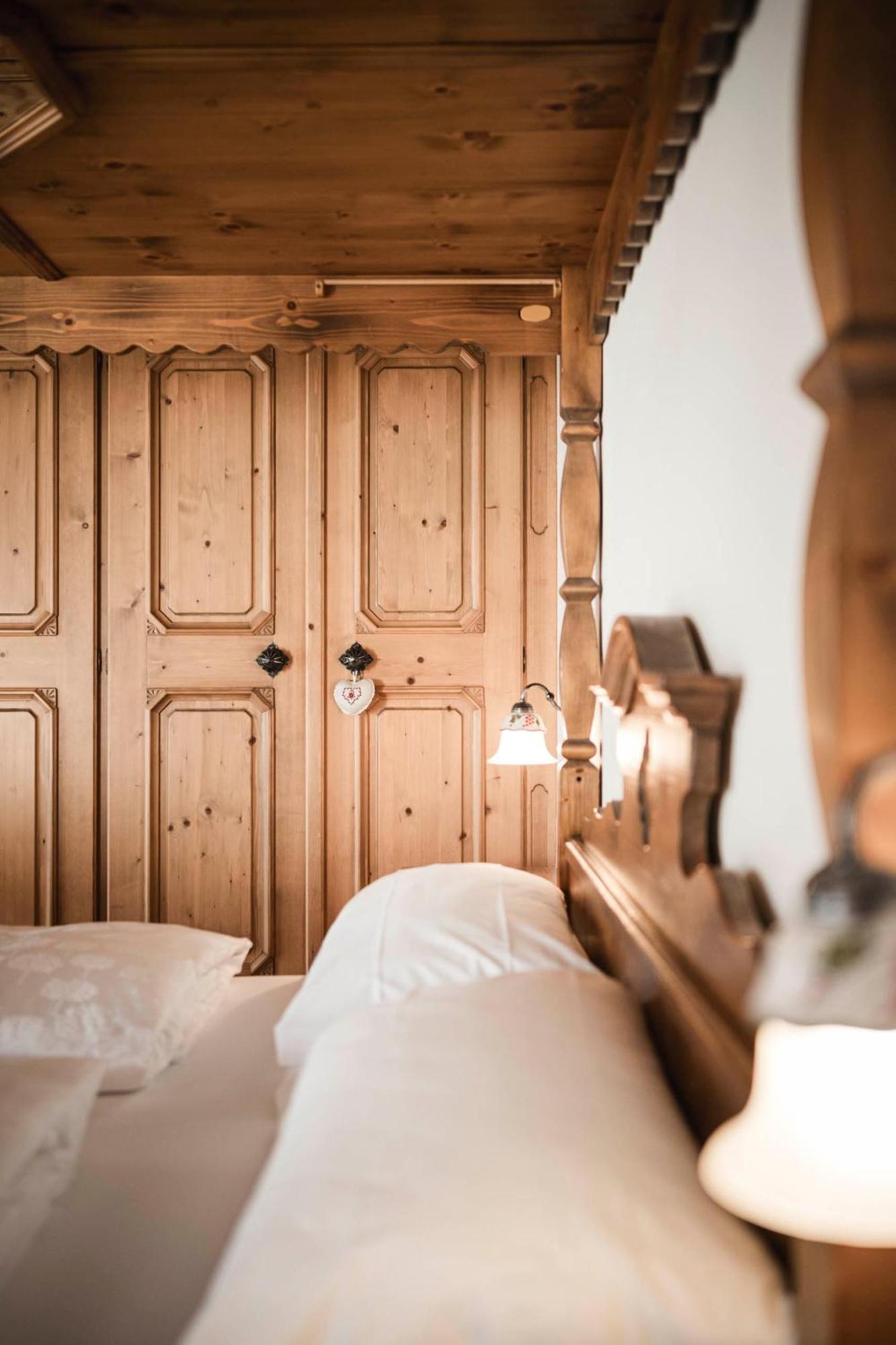 Hotel Cavallino D'Oro Bed&Breakfast Castelrotto Esterno foto
