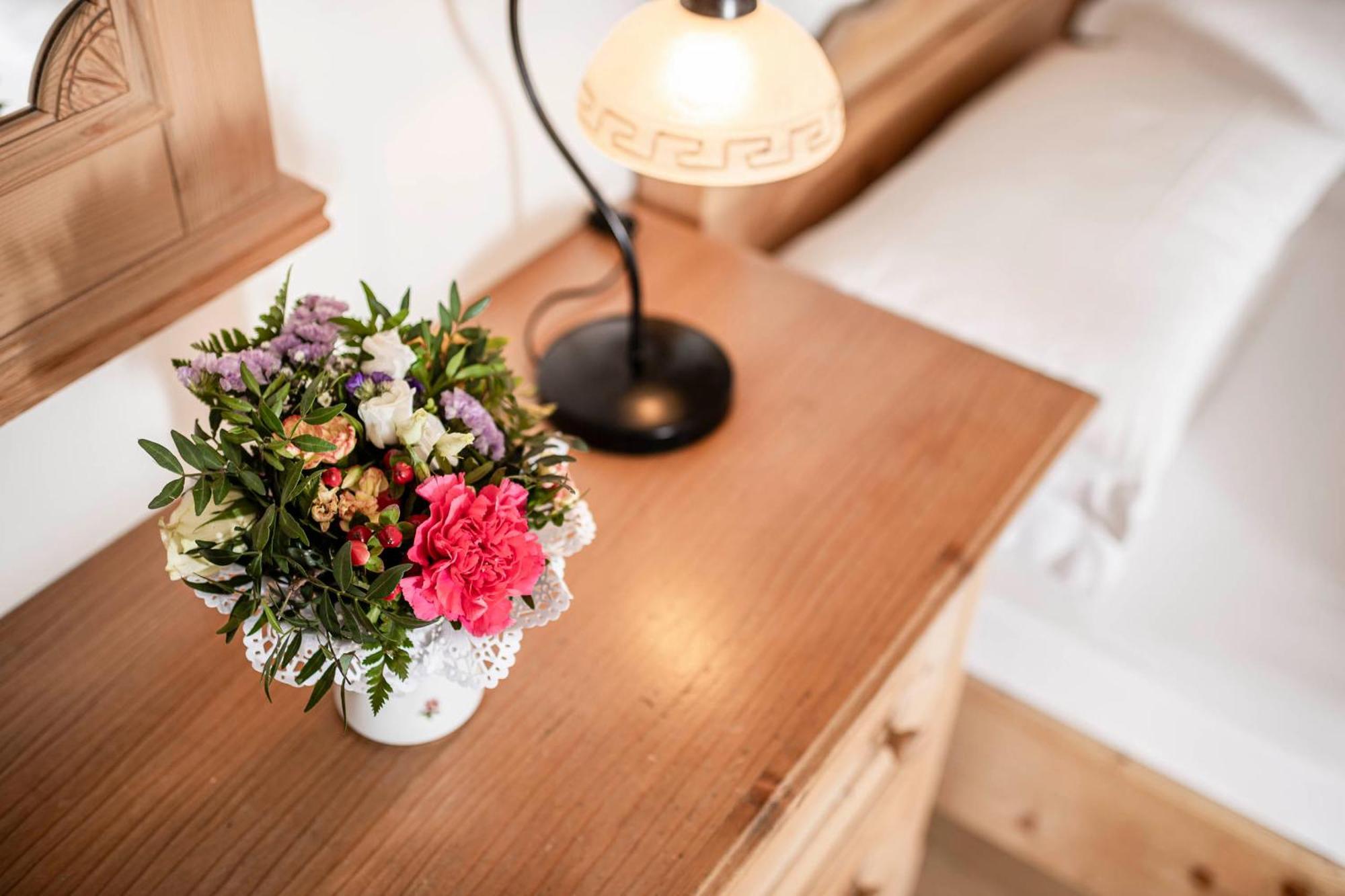 Hotel Cavallino D'Oro Bed&Breakfast Castelrotto Esterno foto