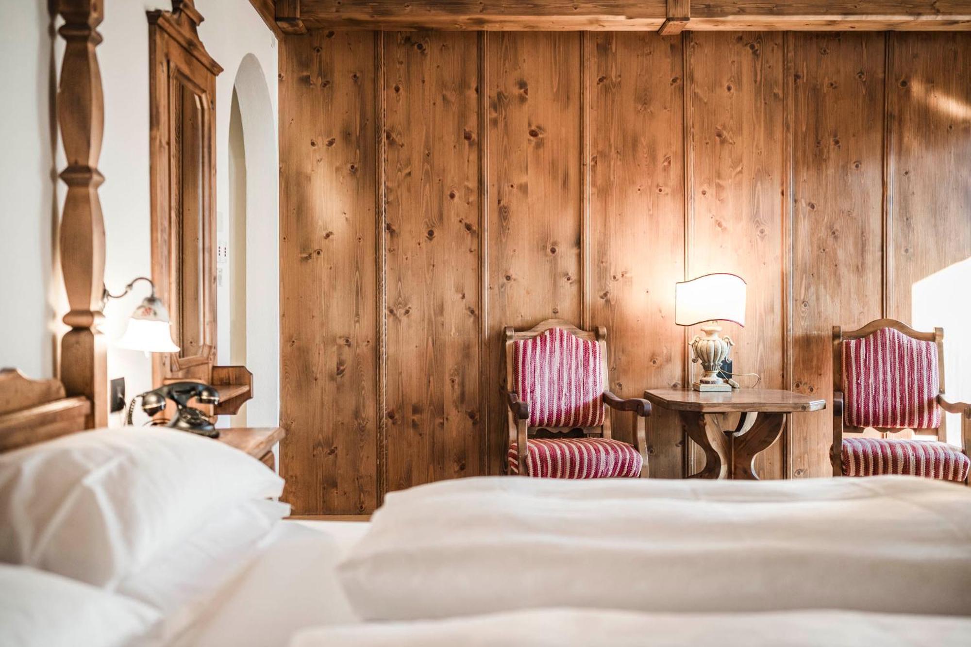 Hotel Cavallino D'Oro Bed&Breakfast Castelrotto Esterno foto